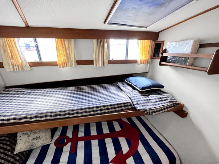 Tortuga Azul Yacht Photos Pics 