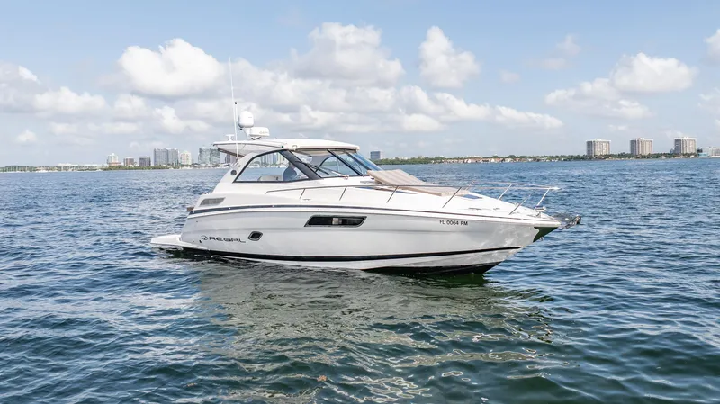 Liquidity Yacht Photos Pics 