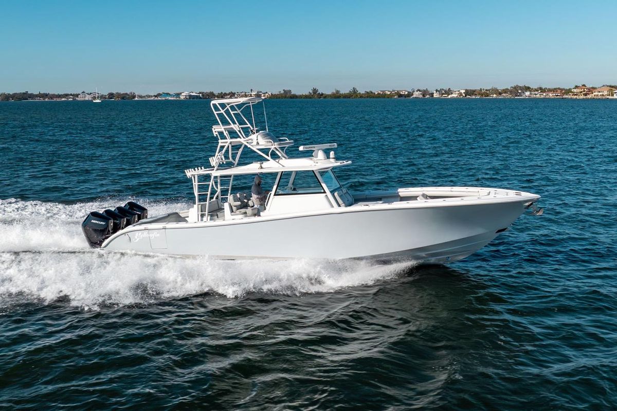 2023 Yellowfin 42 