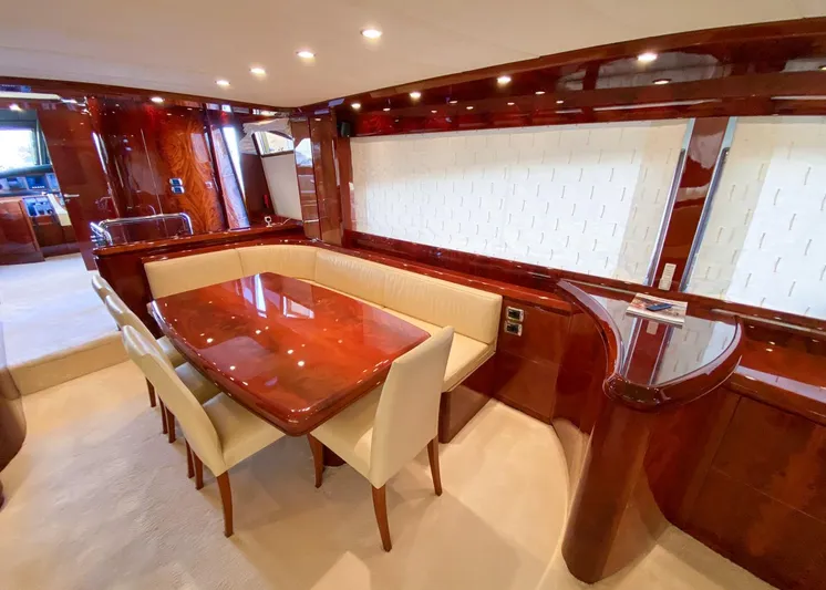  Yacht Photos Pics Astondoa 82 GLX