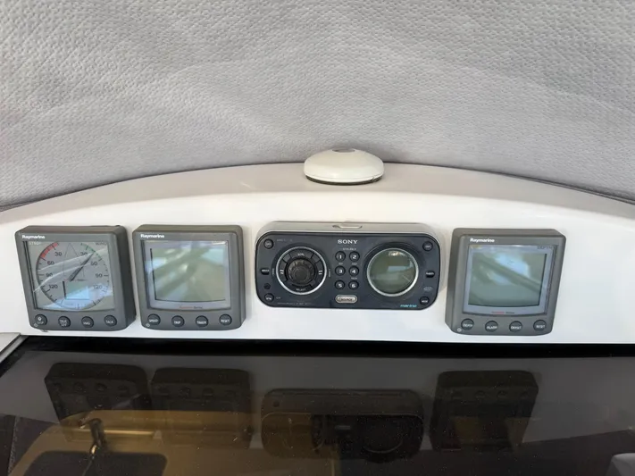 Caribbean Breeze Yacht Photos Pics 