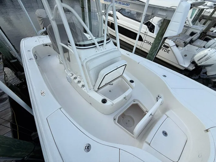  Yacht Photos Pics 2018 SeaVee 270Z boat, white deck, docked at marina, top view.