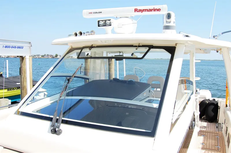  Yacht Photos Pics Windshield