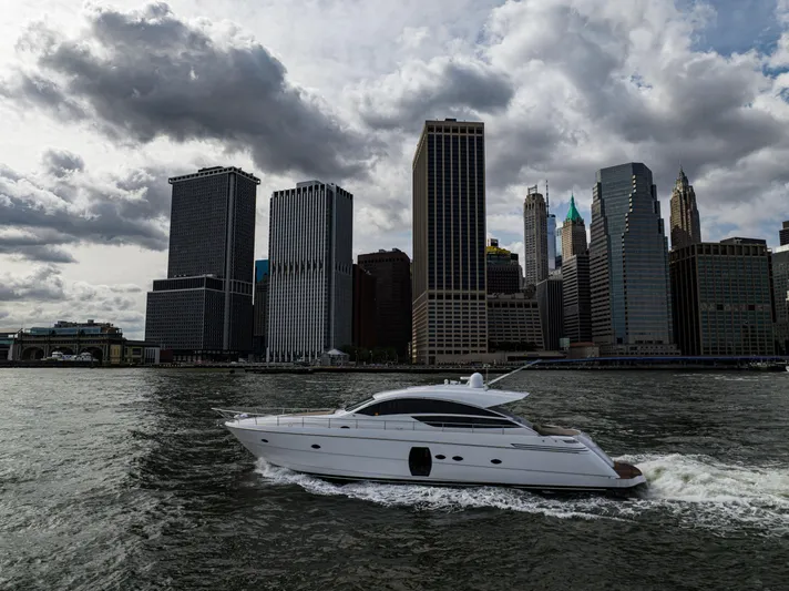 Sound View Yacht Photos Pics 