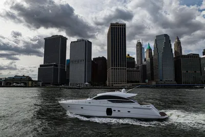 Pershing 64 MOTOR YACHT