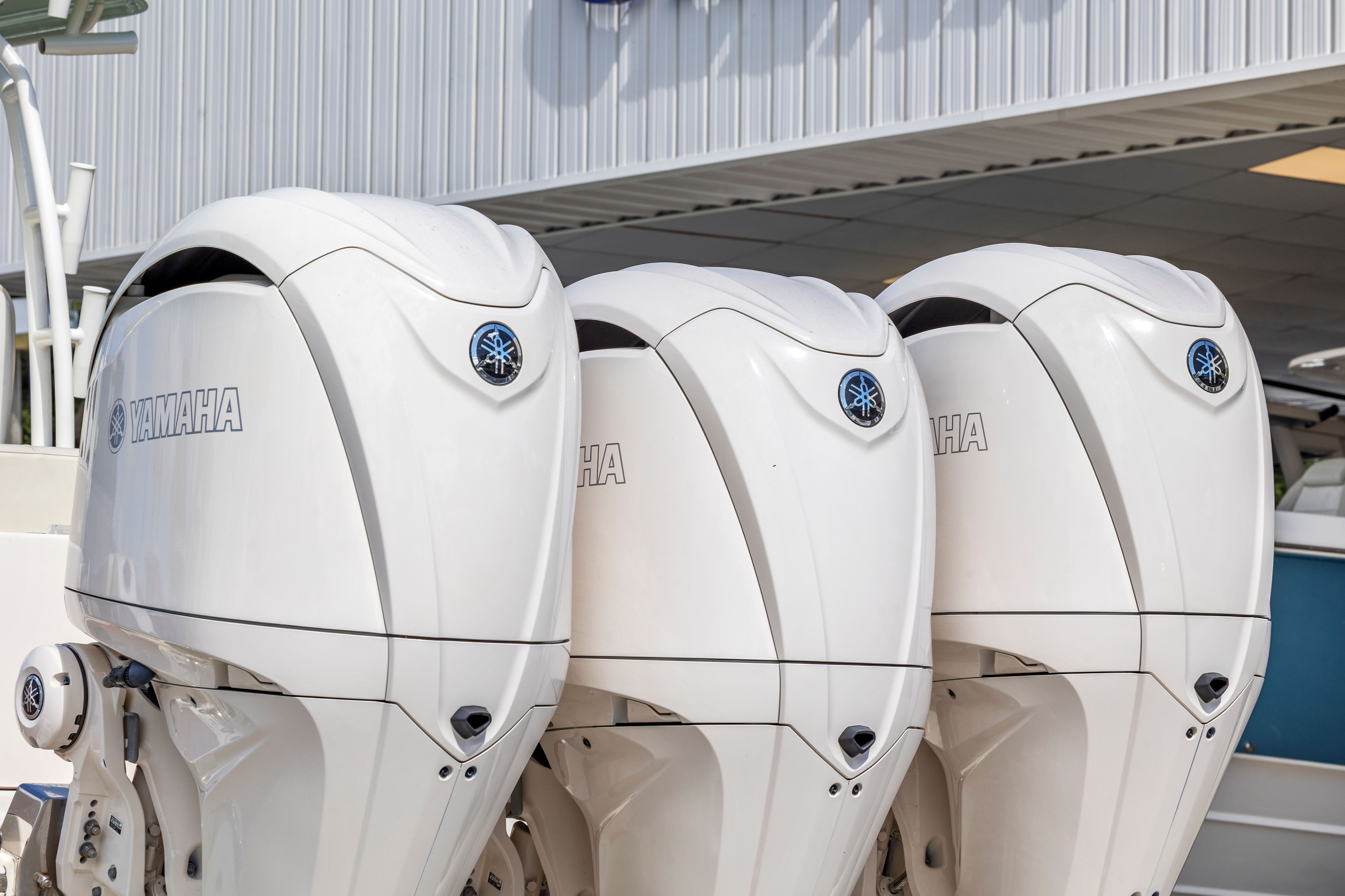 2022 COBIA 350 CC - Image 5