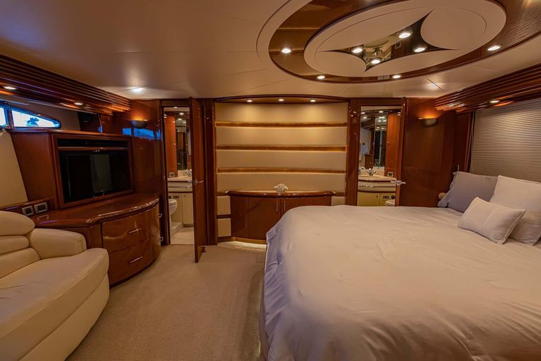 2005-65-marquis-pilothouse-motoryacht