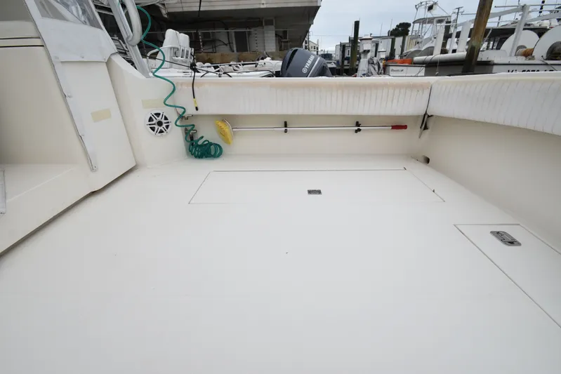 Fin Hunter Yacht Photos Pics 