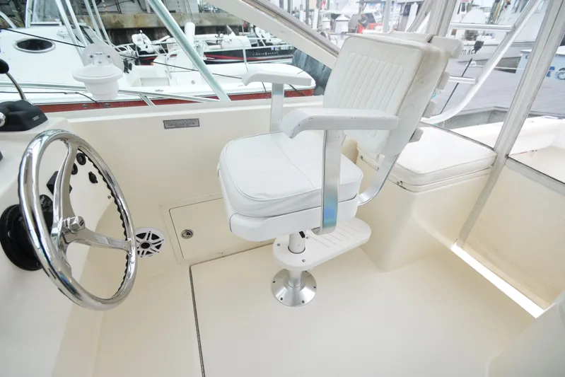 Fin Hunter Yacht Photos Pics 