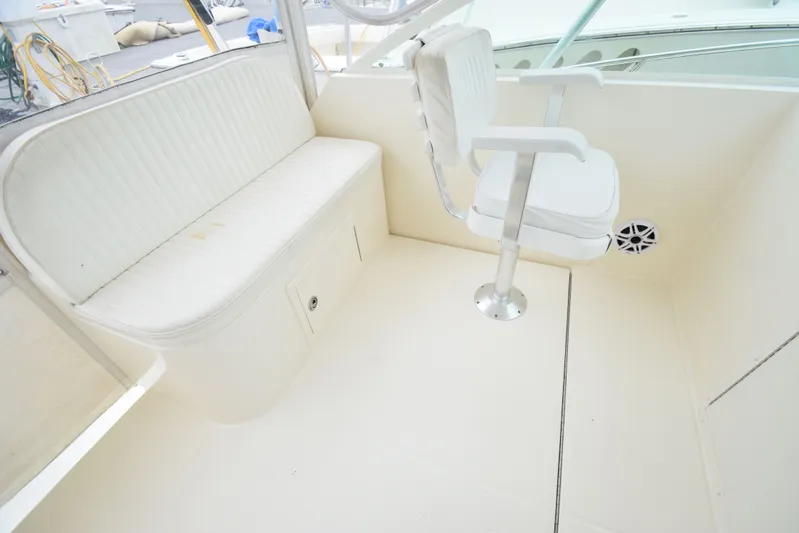 Fin Hunter Yacht Photos Pics 