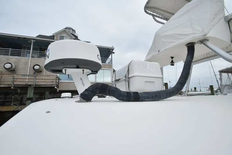 Fin Hunter Yacht Photos Pics 