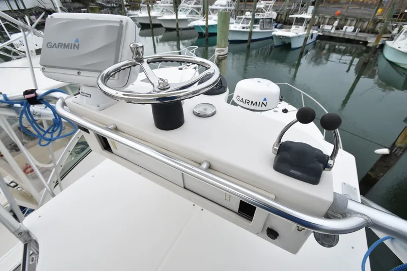 Fin Hunter Yacht Photos Pics 