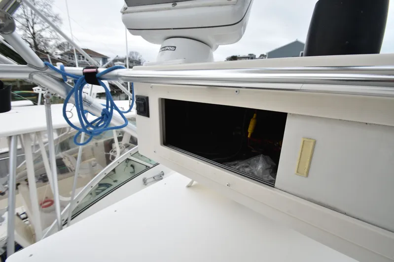 Fin Hunter Yacht Photos Pics 