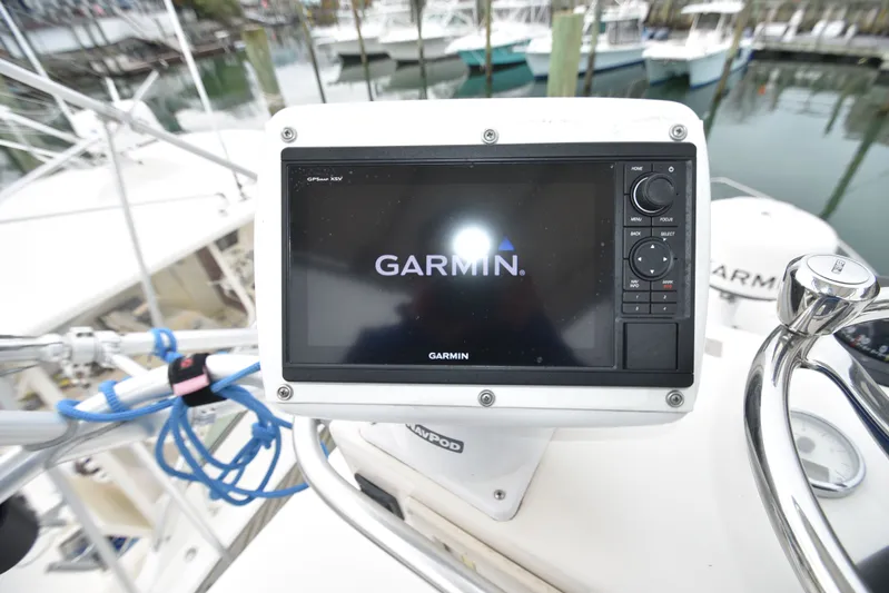 Fin Hunter Yacht Photos Pics 