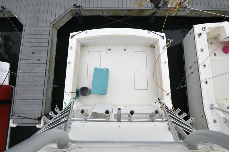 Fin Hunter Yacht Photos Pics 