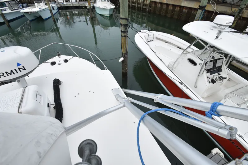 Fin Hunter Yacht Photos Pics 