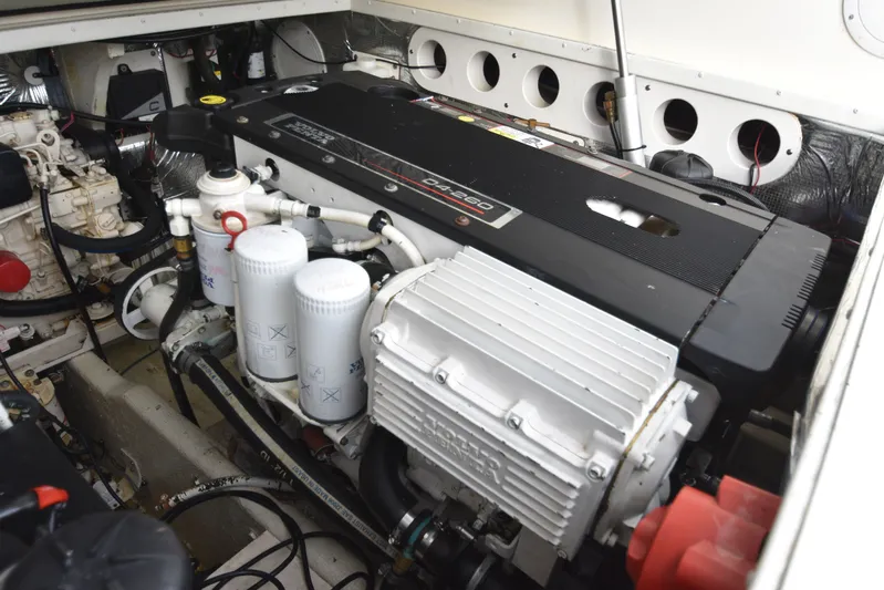 Fin Hunter Yacht Photos Pics 