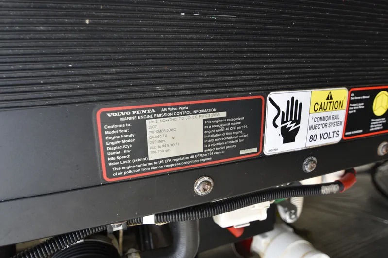 Fin Hunter Yacht Photos Pics 