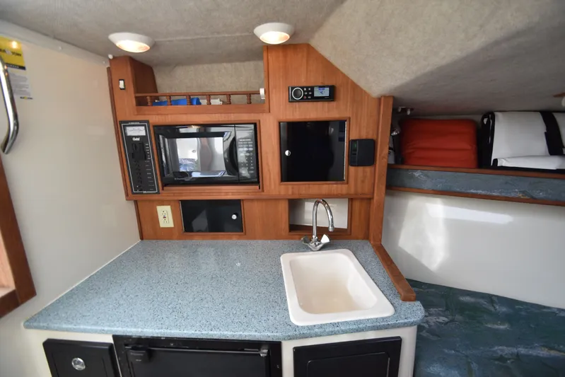 Fin Hunter Yacht Photos Pics 