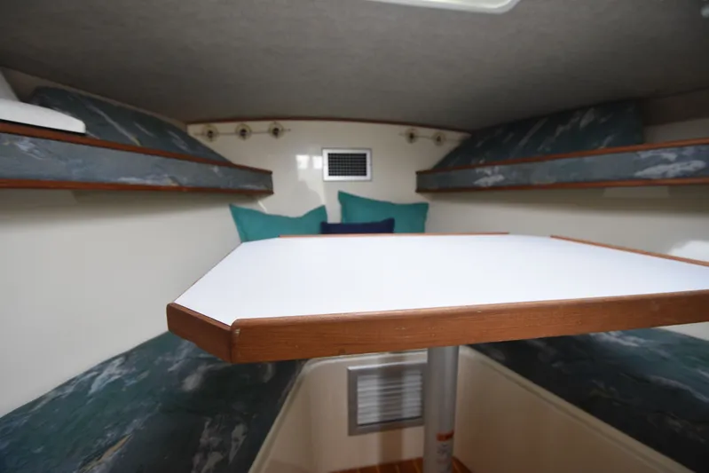 Fin Hunter Yacht Photos Pics 