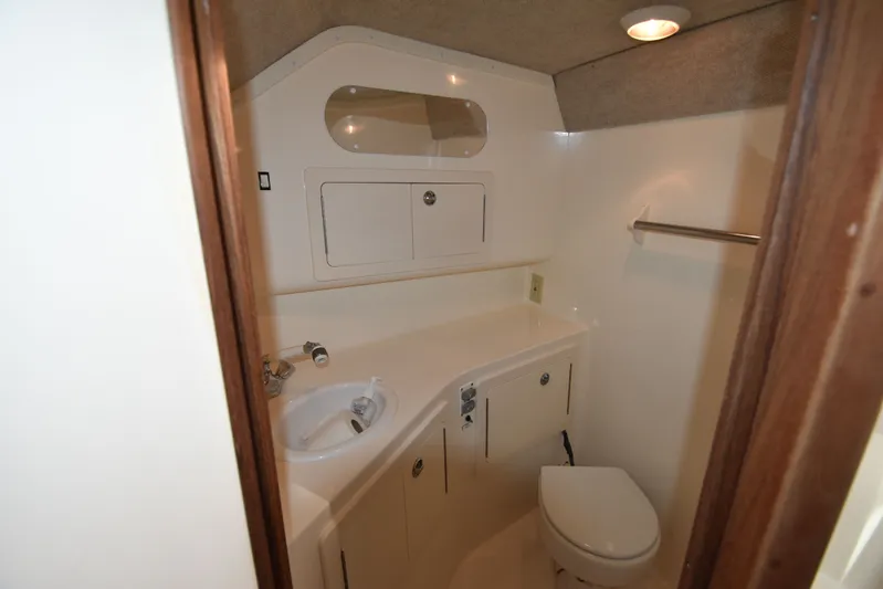 Fin Hunter Yacht Photos Pics 