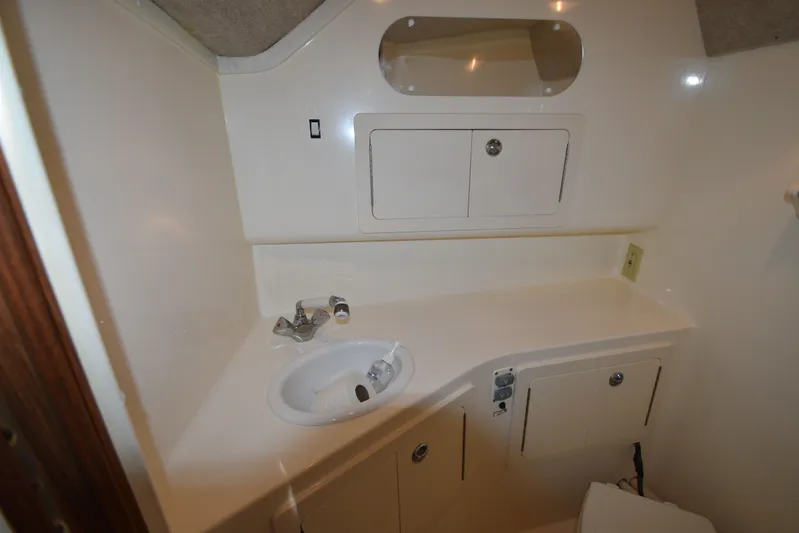 Fin Hunter Yacht Photos Pics 