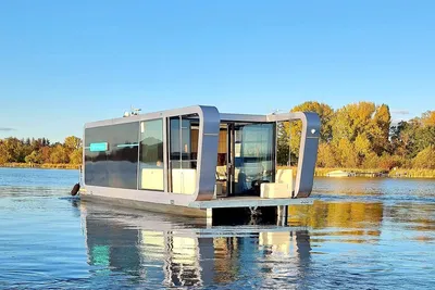 2022 Perla E-vision 42 Houseboat