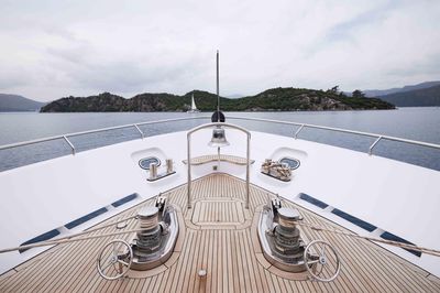 Yacht