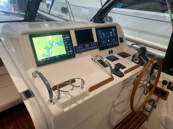 Artemis Yacht Photos Pics 