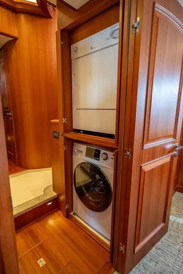 Sunny Seajay Yacht Photos Pics 2022 Hampton 658l Endurance yacht interior with built-in washer and dryer.