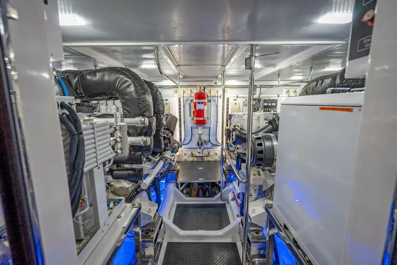 Sunny Seajay Yacht Photos Pics 