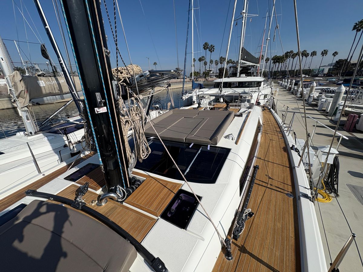 2018 Dufour 56 