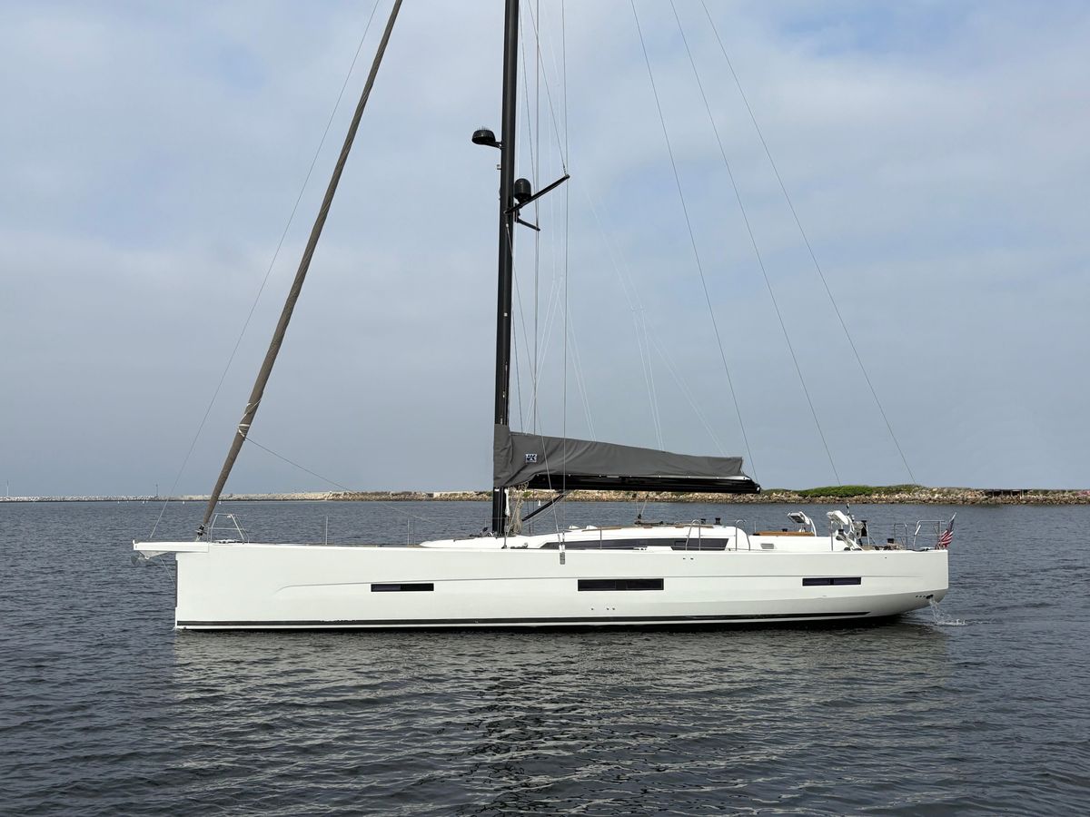 2018 Dufour 56 