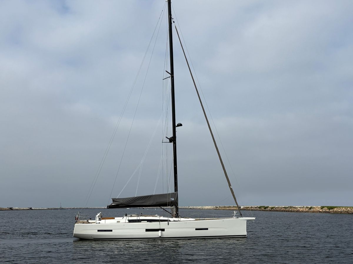 2018 Dufour 56 