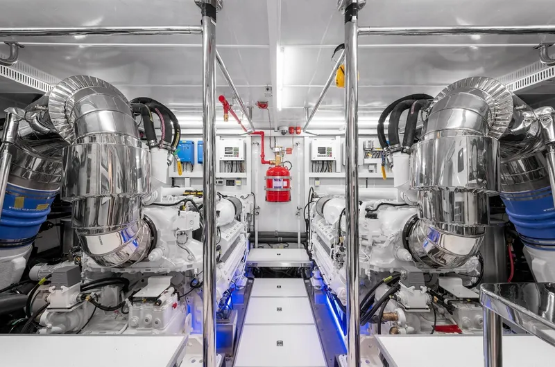 Genesis Yacht Photos Pics 