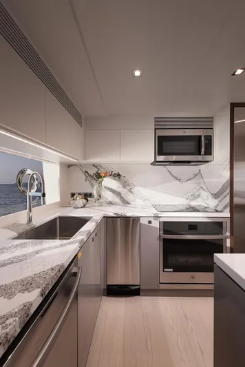 Genesis Yacht Photos Pics 