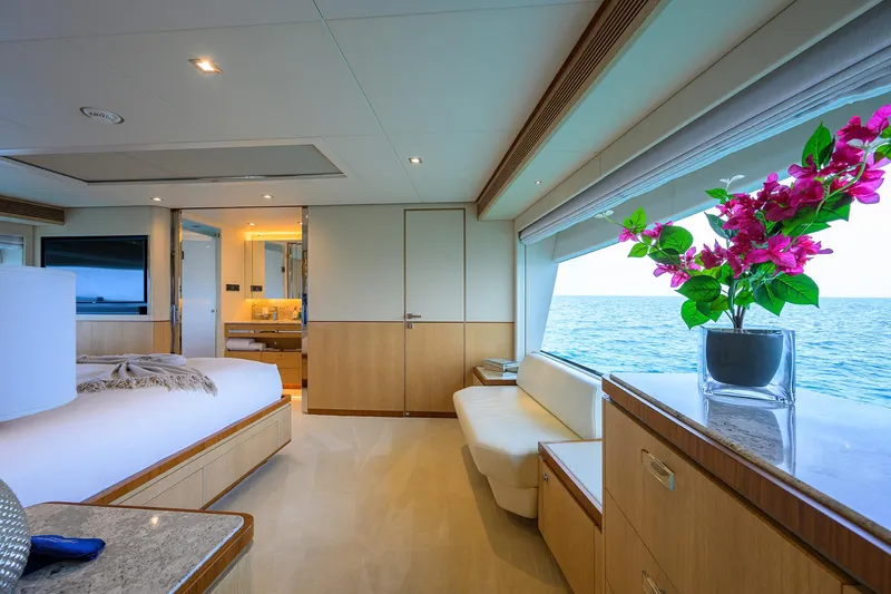 Aqua Life Yacht Photos Pics 