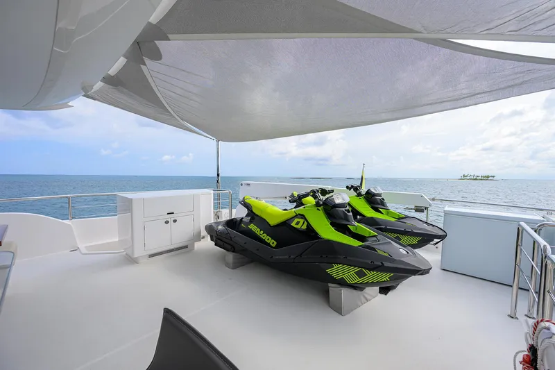 Aqua Life Yacht Photos Pics 