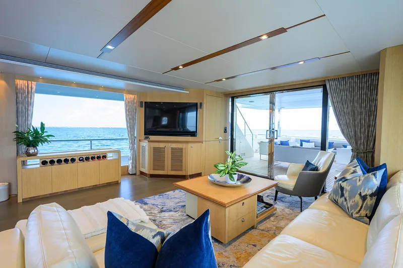 Aqua Life Yacht Photos Pics 