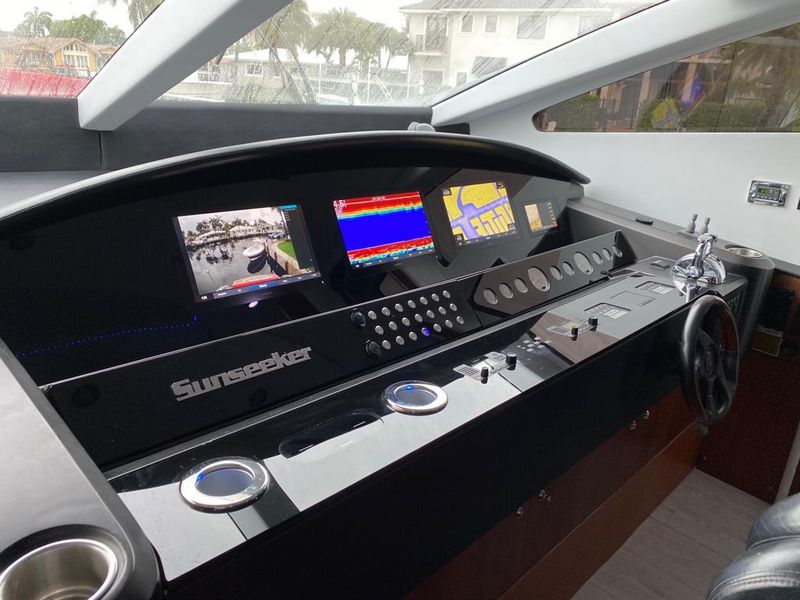 2006 Sunseeker Predator 82