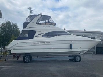 Sea Ray 44 Sedan Bridge