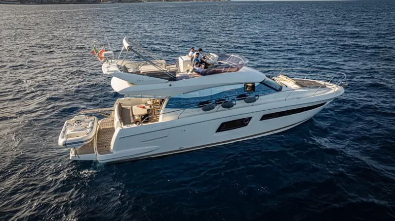 Zula Yacht Photos Pics 