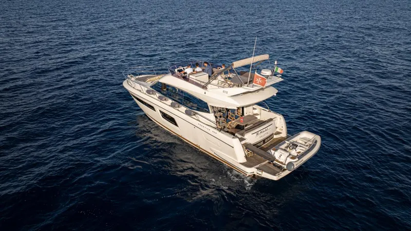 Zula Yacht Photos Pics 