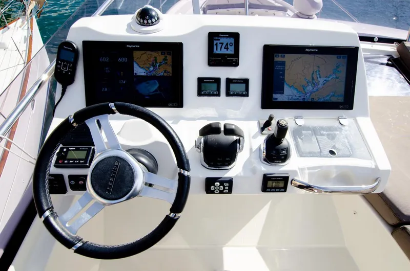 Zula Yacht Photos Pics 