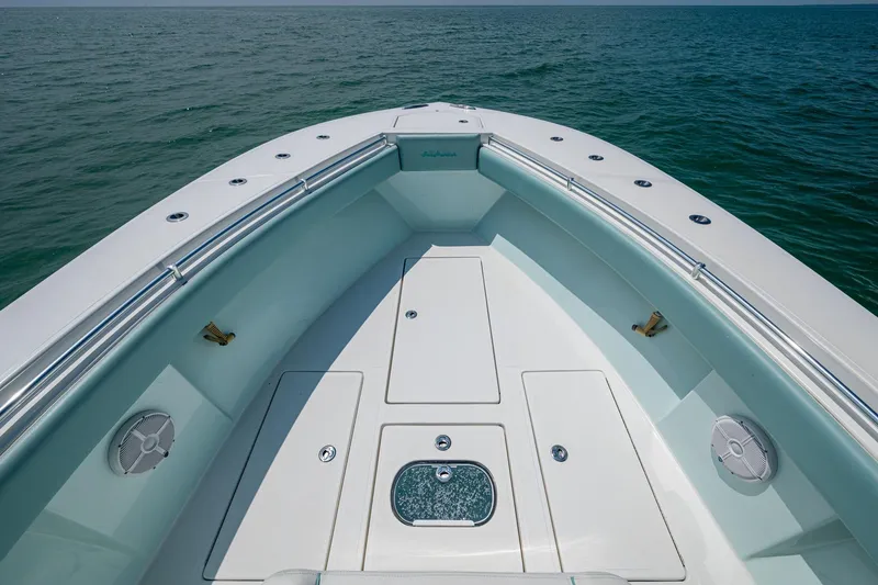  Yacht Photos Pics 2023 SeaHunter 31 Tournament boat deck with ocean view, featuring sleek design and spacious layout.