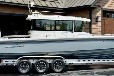 Axopar 28 CABIN