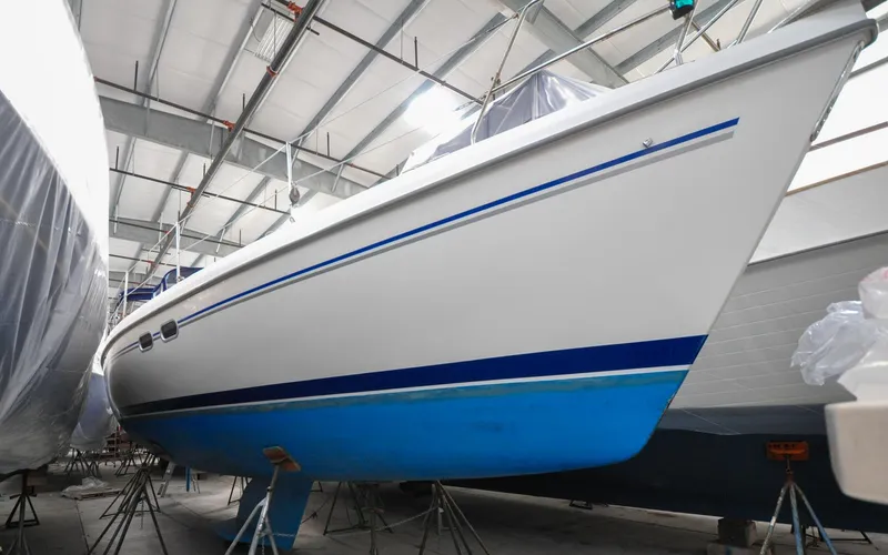Legacy Yacht Photos Pics 