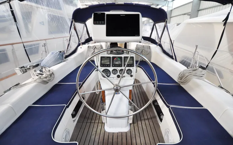 Legacy Yacht Photos Pics Catalina 387 - Legacy