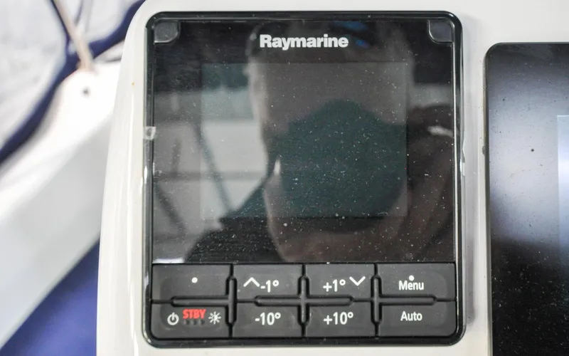 Legacy Yacht Photos Pics Catalina 387 - Legacy