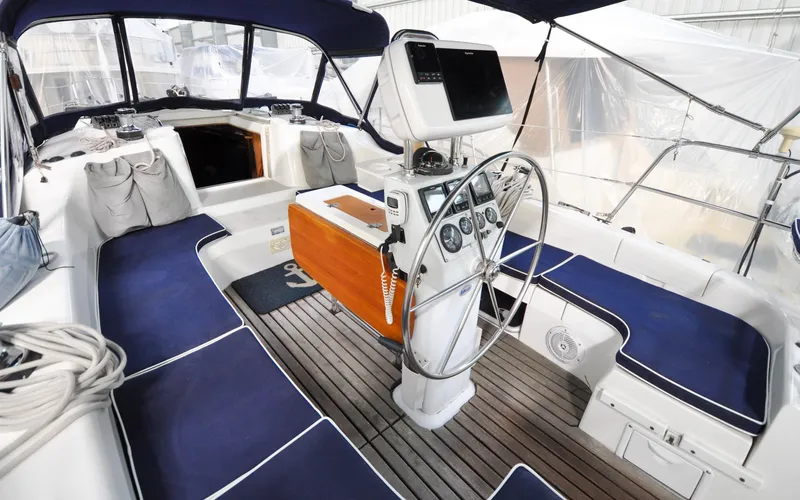 Legacy Yacht Photos Pics Catalina 387 - Legacy